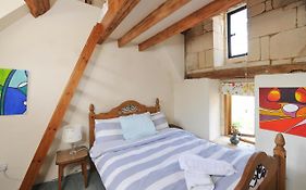 Thistle Barn